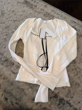White Ribbed Long-Sleeve Scoop Neck Top NWT